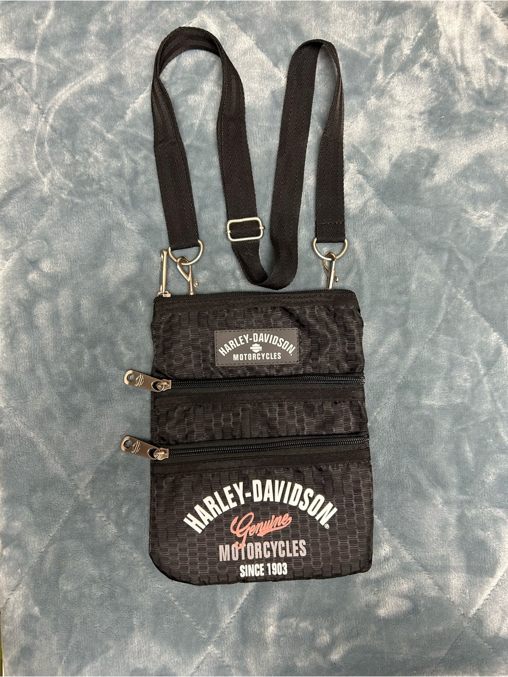 Harley-Davidson Black Crossbody purse  bag black logos zipper pulls pewter color
